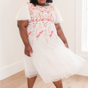 Ivy City Co Evangelina Dress - 2X - White with multicolored floral design